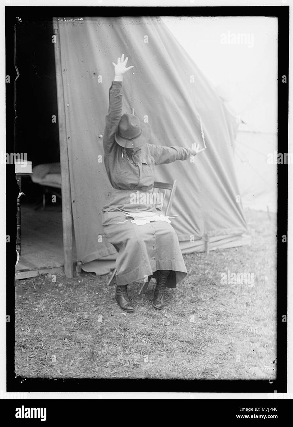 WOMAN'S NATIONAL SERVICE SCHOOL, UNDER WOMAN'S SECTION, NAVY LEAGUE. ACTIVITIES LCCN2016867308 Stock Photo