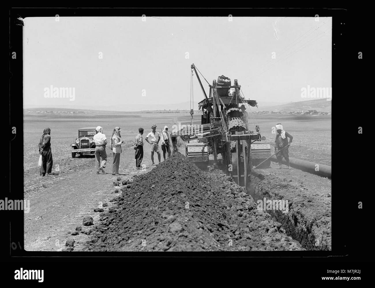 Trench digging machine hi-res stock photography and images - Alamy