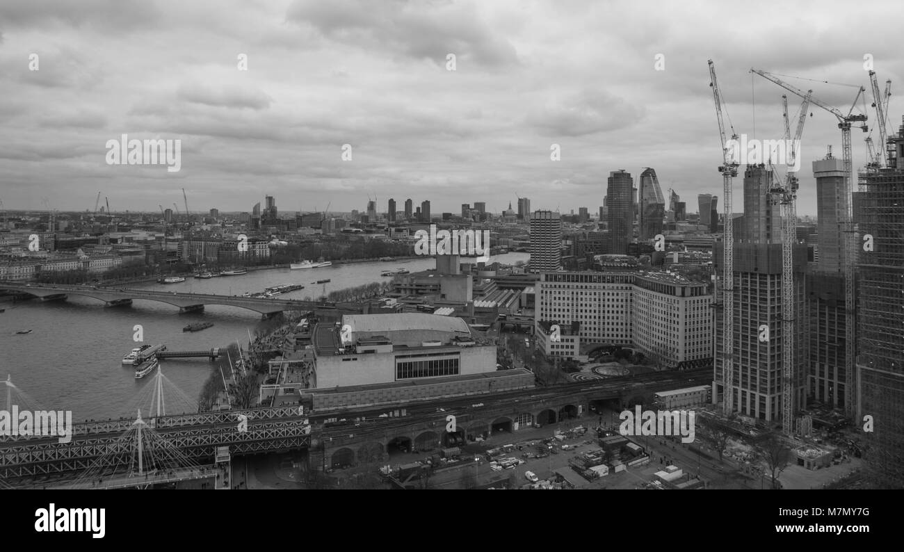 London river thames top view Black and White Stock Photos & Images - Alamy