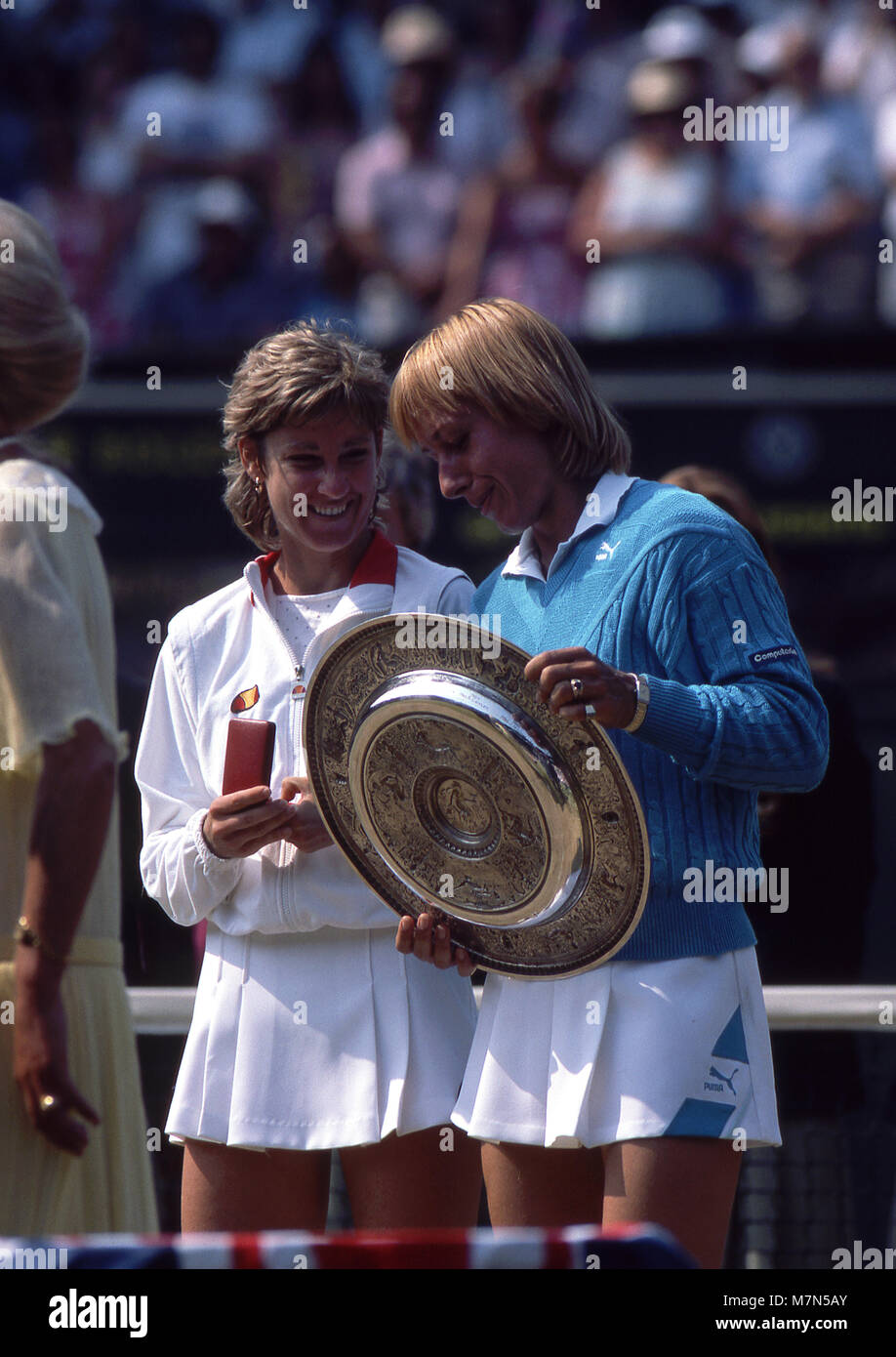 Martina Navratilova and Chris Evert following their 1984 Wimbledon final, which Navratilova won Stock Photo
