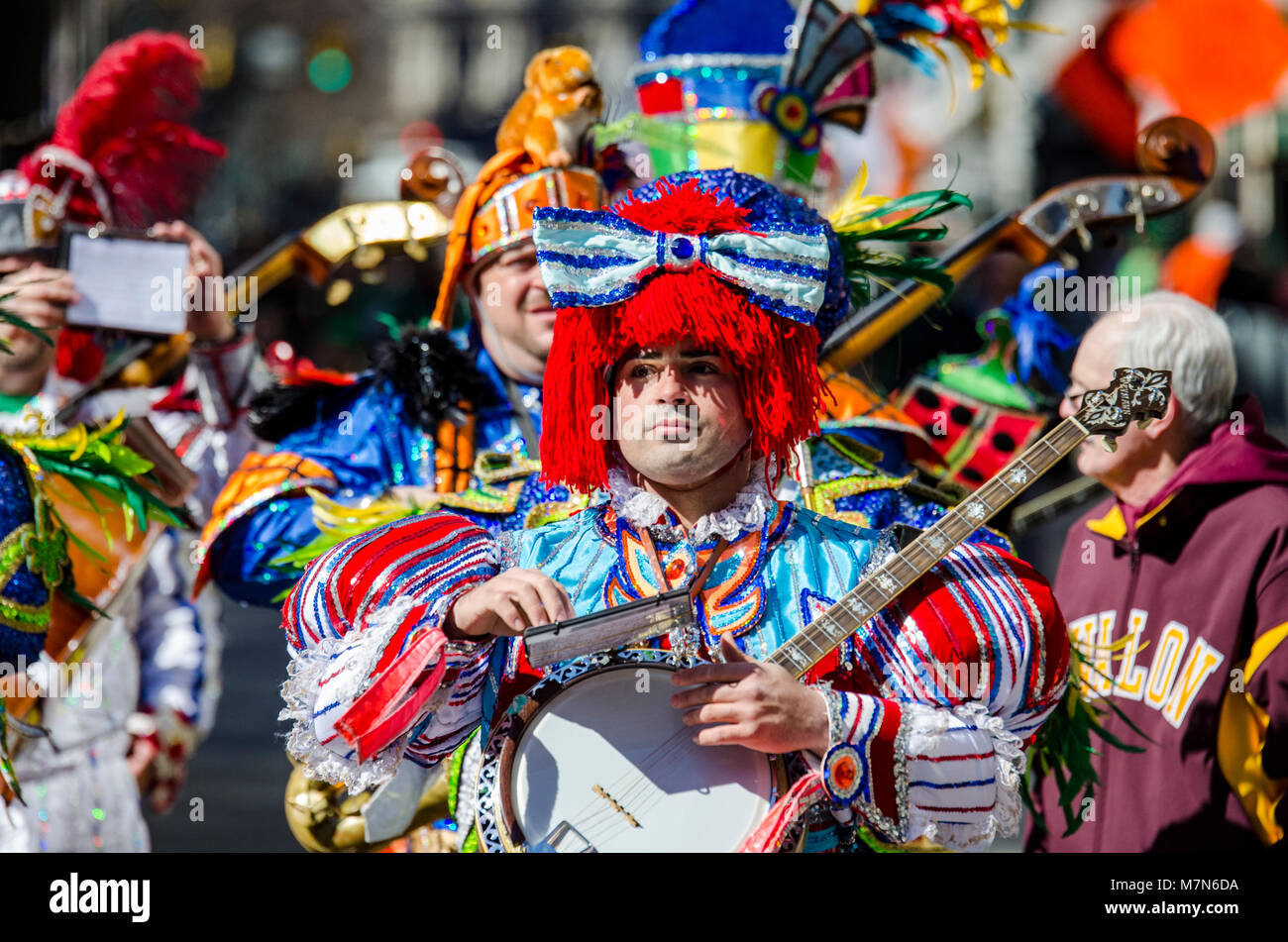 Avalon string band hi-res stock photography and images - Alamy