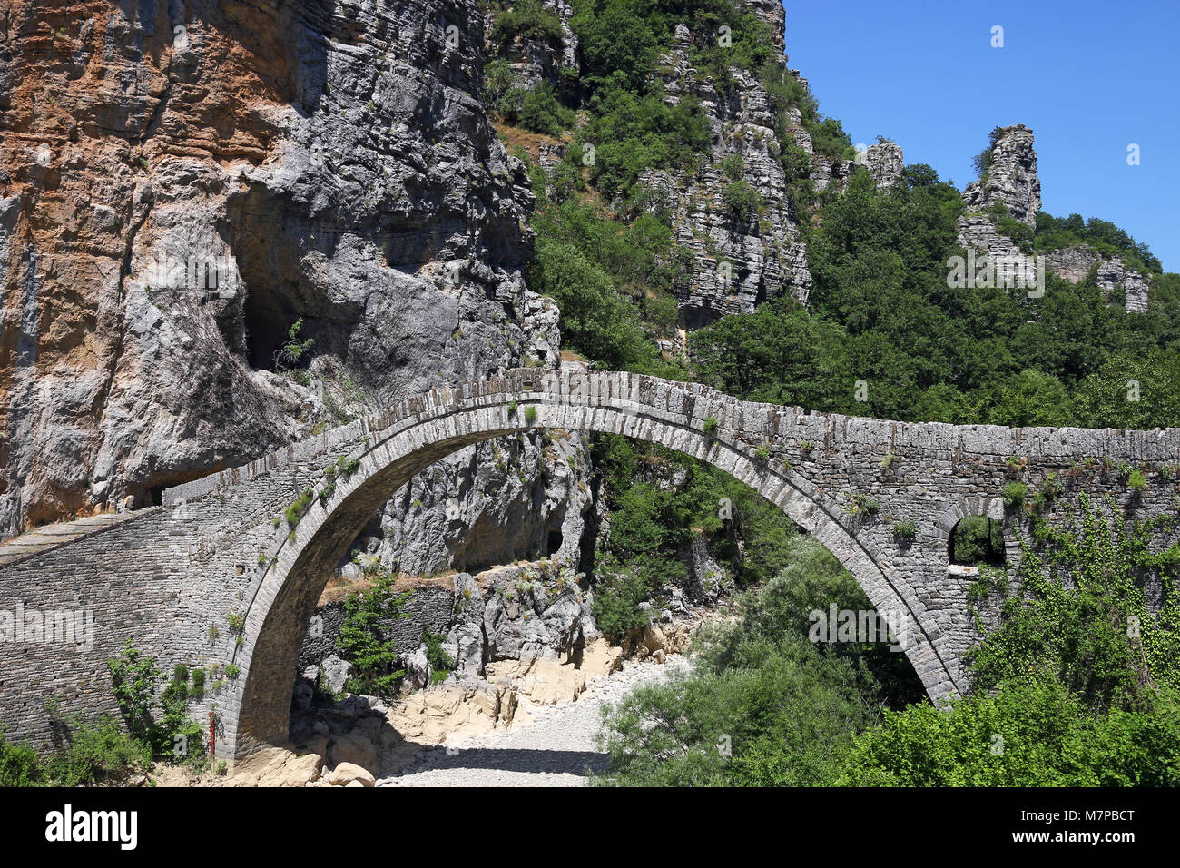 Kokkori arch stone bridge landscape Zagoria Greece Stock Photo Alamy