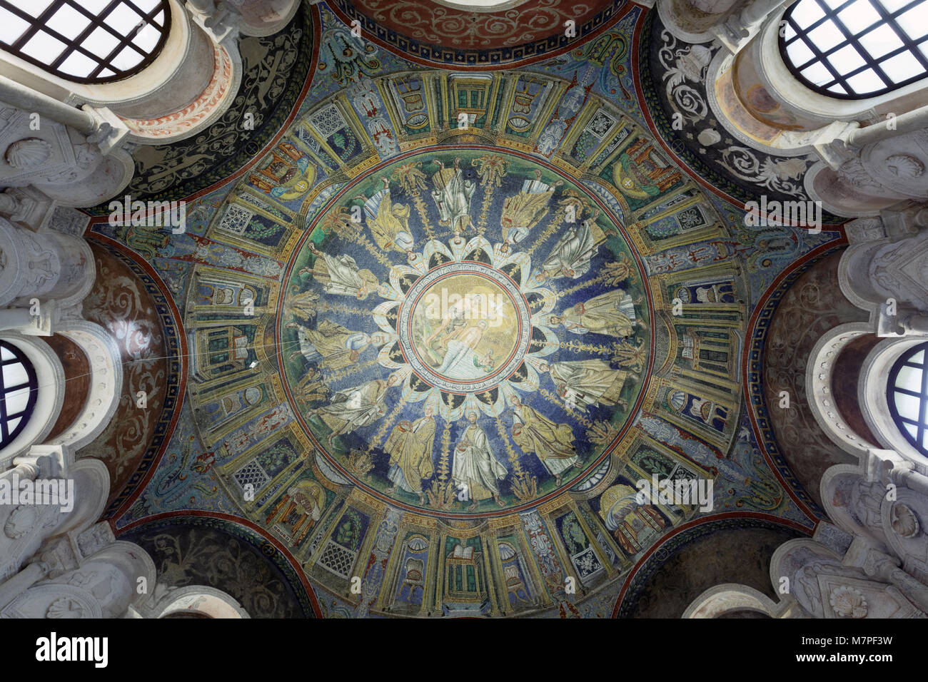 Ceiling mosaics hi-res stock photography and images - Alamy