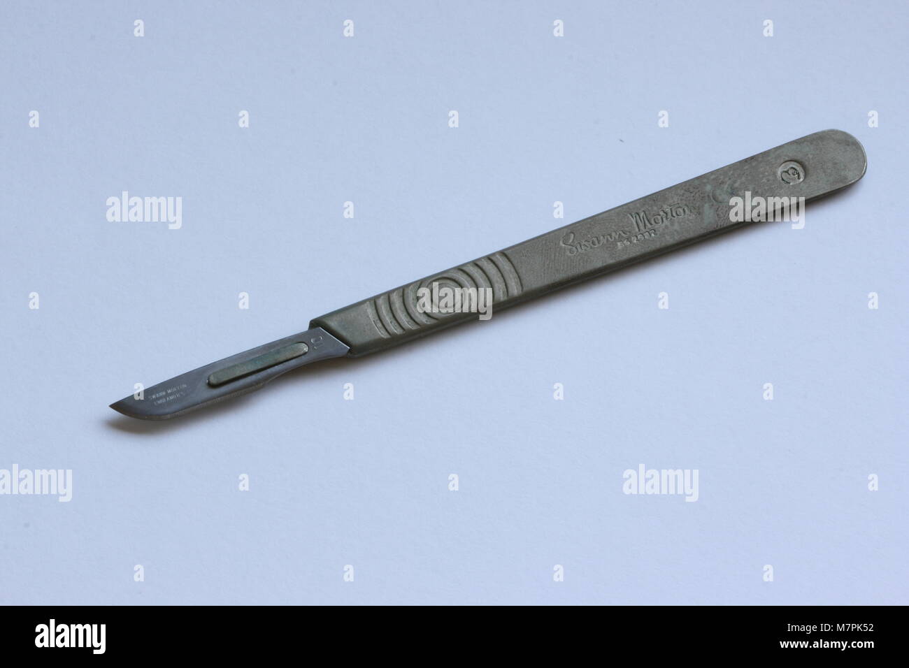 Surgeon knife hi-res stock photography and images - Alamy