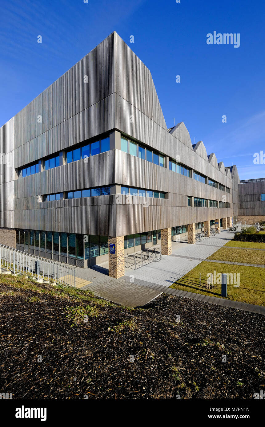 Uea medical hires stock photography and images Alamy