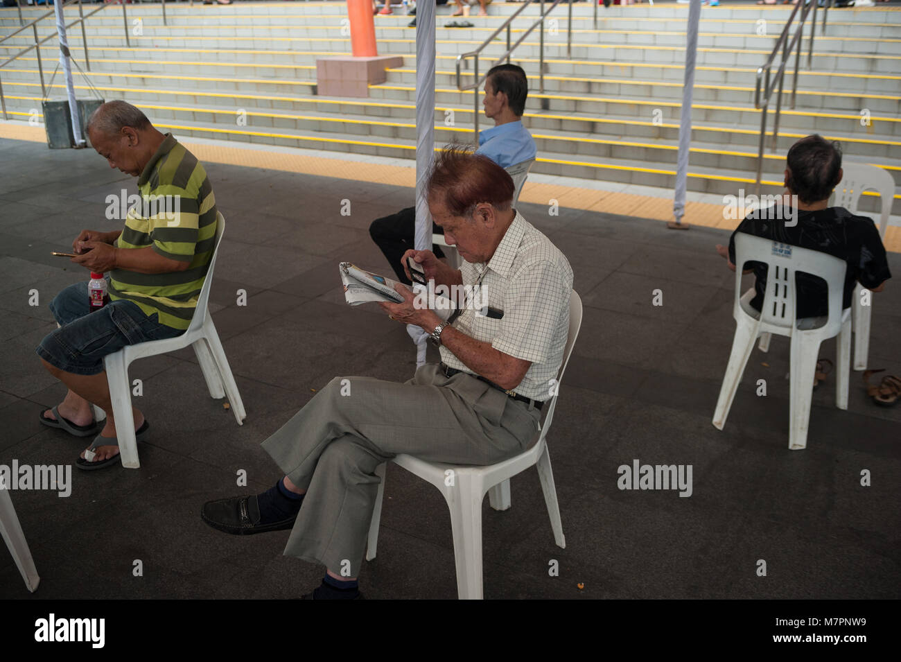 Senior citizens singapore hi-res stock photography and images - Alamy