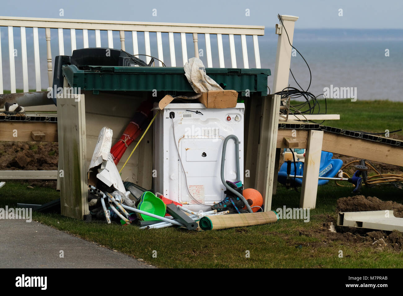 Rubbish caravan hires stock photography and images Alamy
