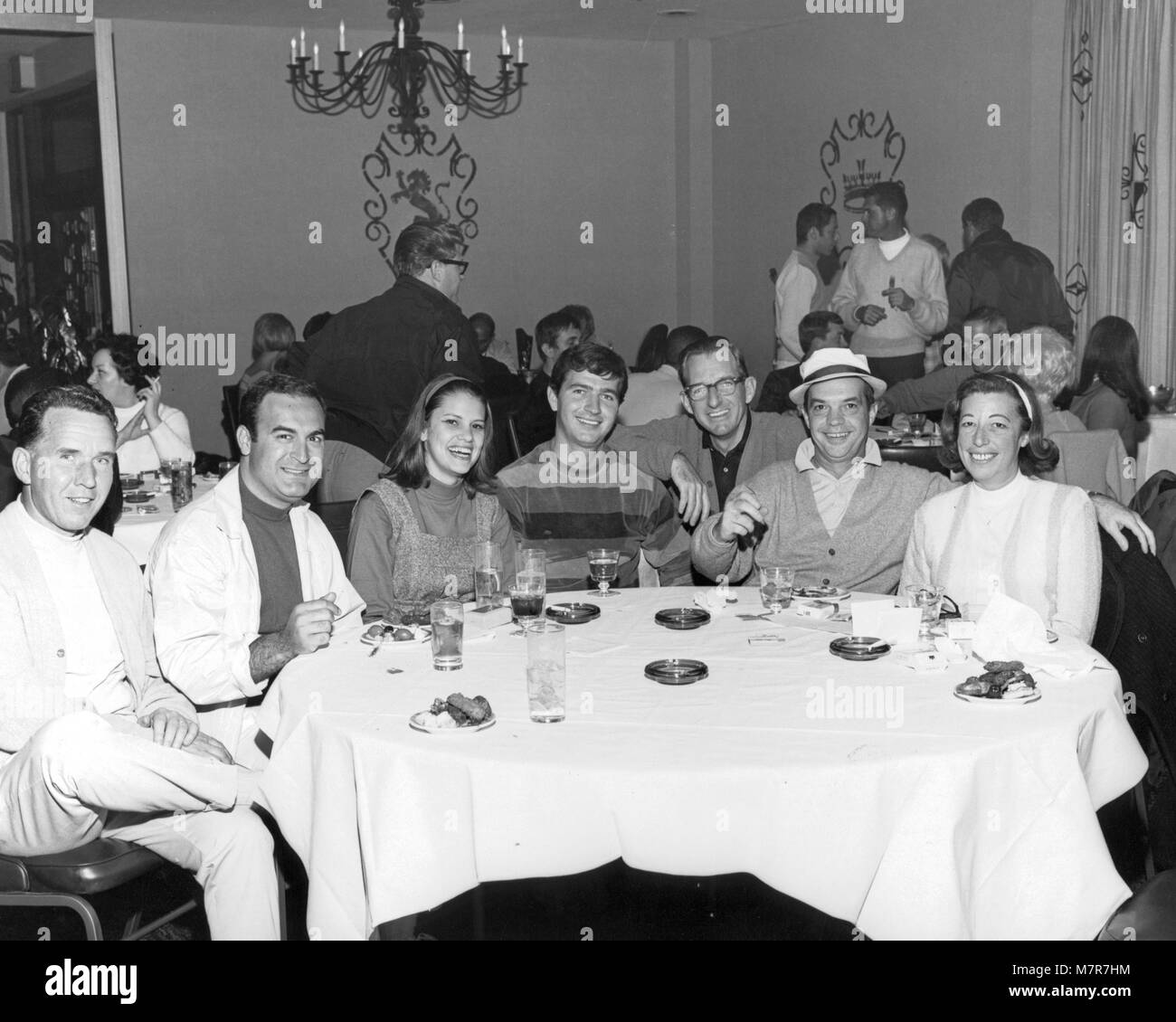 Vintage dinner party hi-res stock photography and images - Alamy