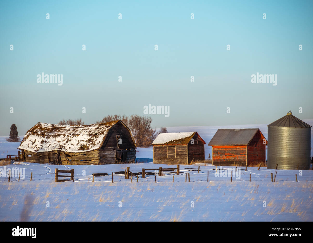 Old barns hi-res stock photography and images - Alamy