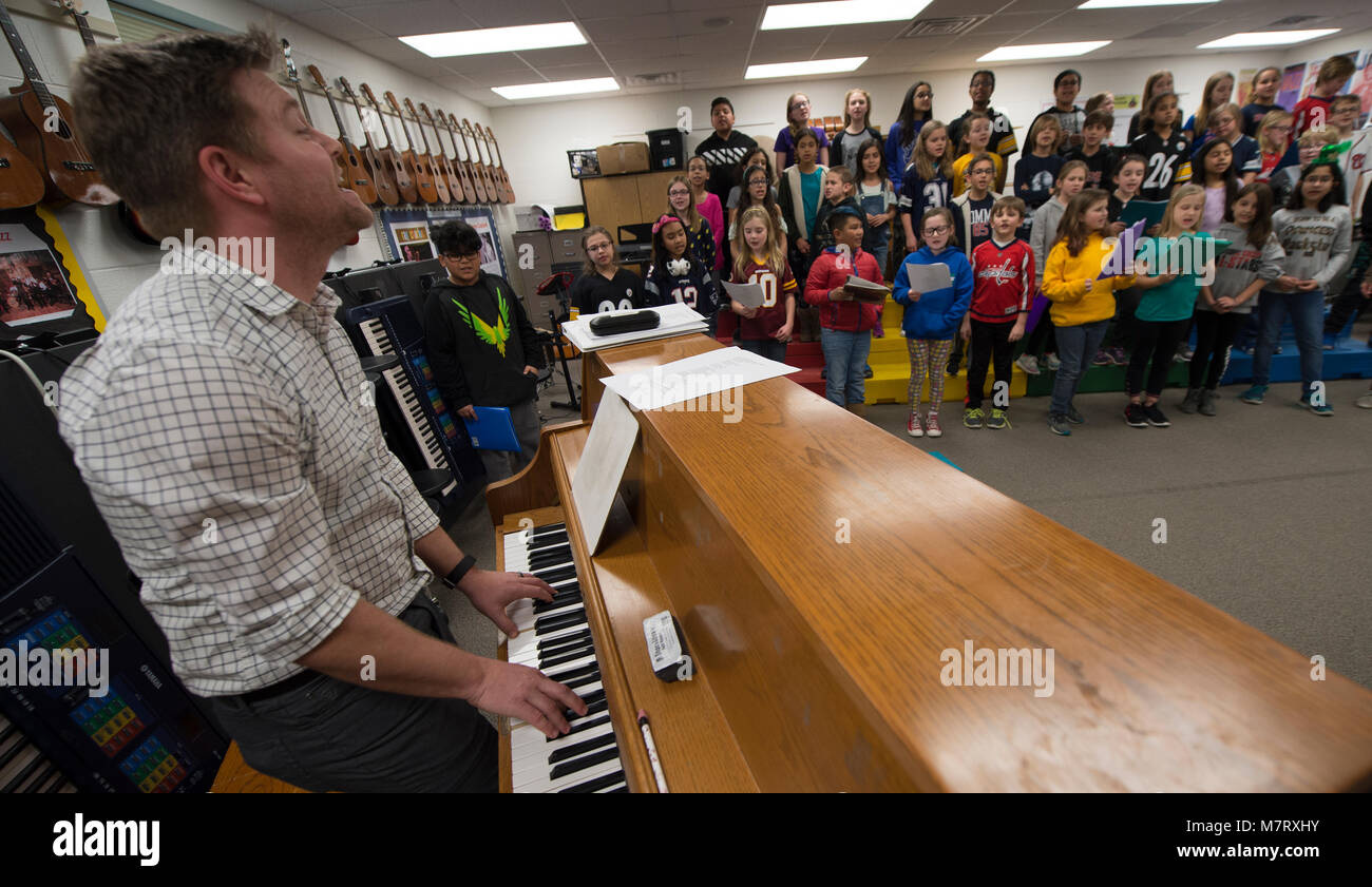 Cool spring elementary school hires stock photography and images Alamy