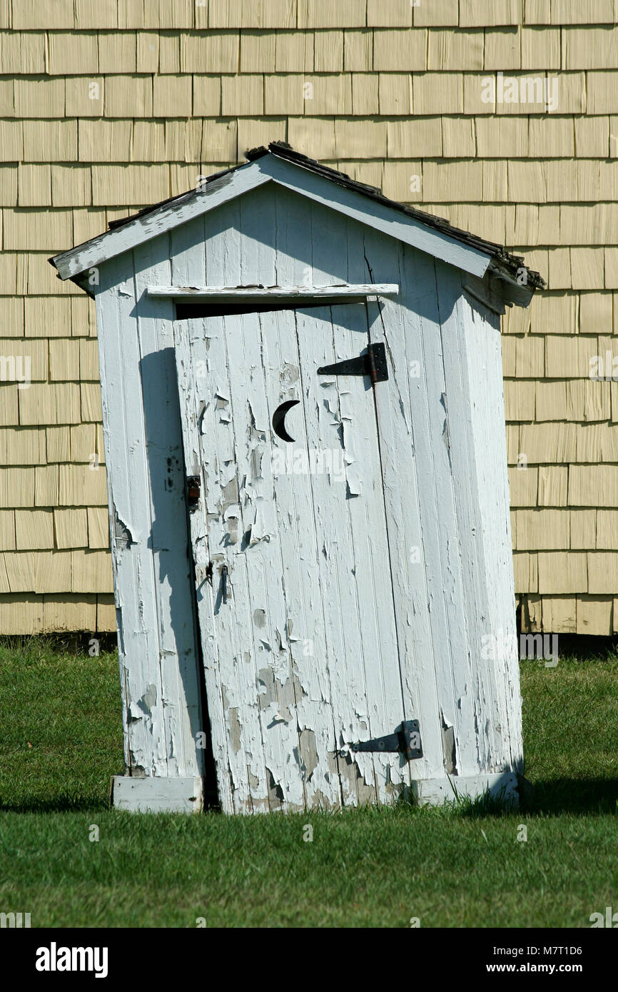 Outhouse Moon Stock Photos Outhouse Moon Stock Images Alamy