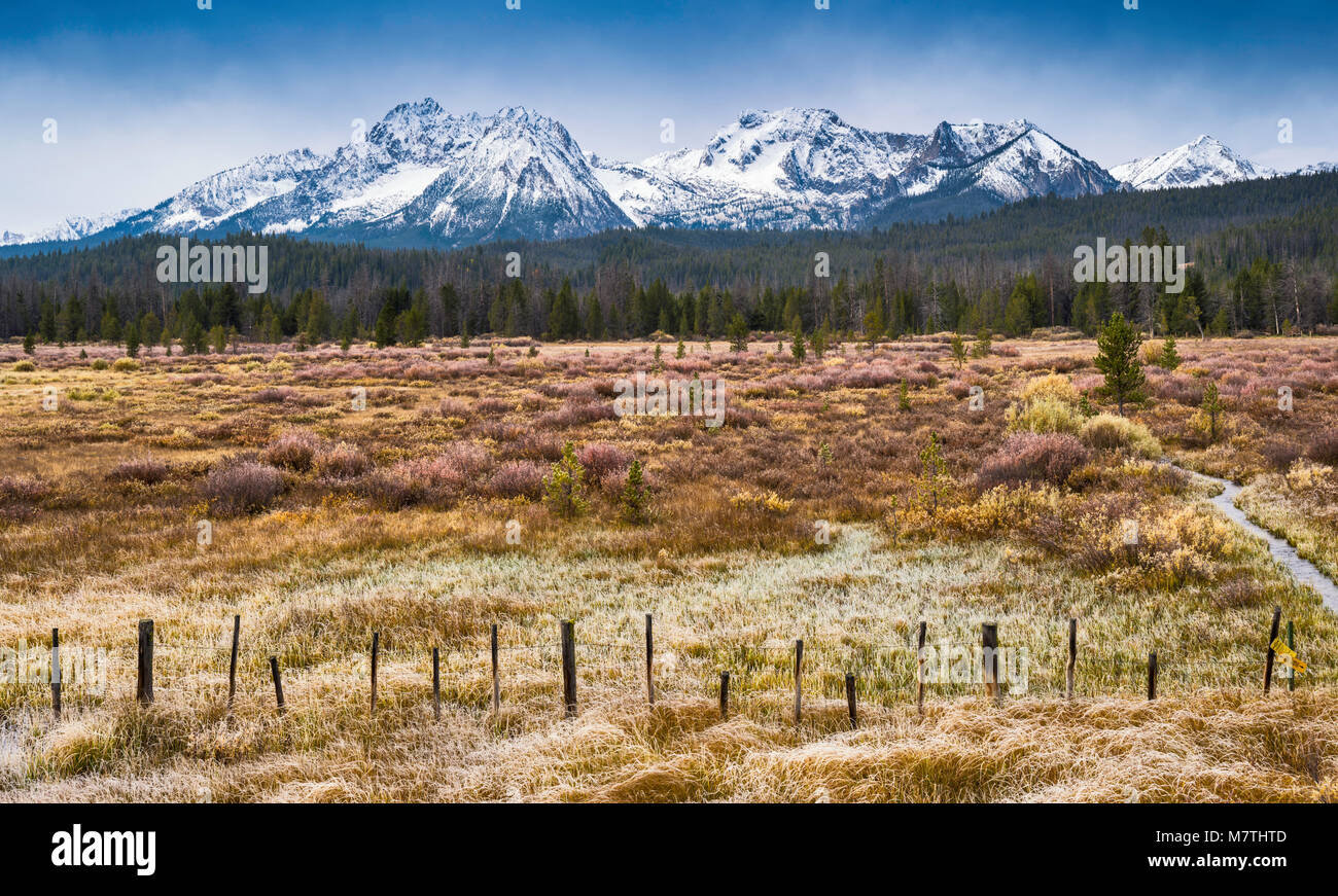 Merritt Peak, Williams Peak, late fall, Sawtooth Mountains, Sawtooth