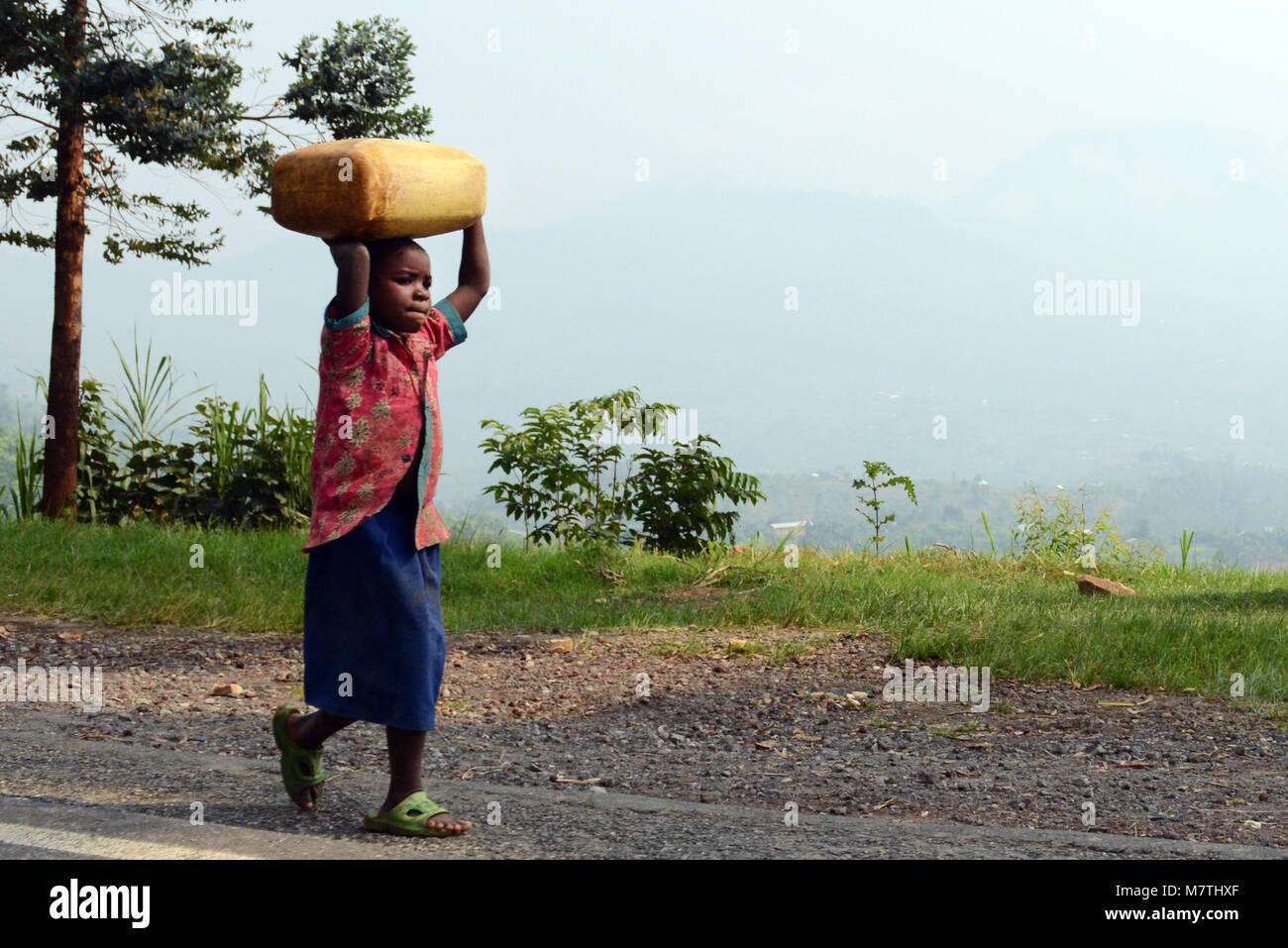 Carrying Water Head Africa Stock Photos & Carrying Water Head Africa