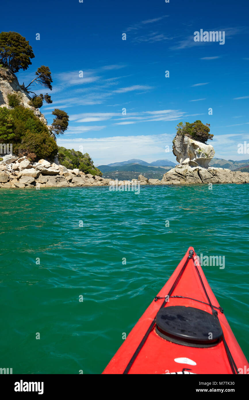 Kayak and Fisherman Island, Abel Tasman National Park, Nelson Region, South Island, New Zealand Stock Photo