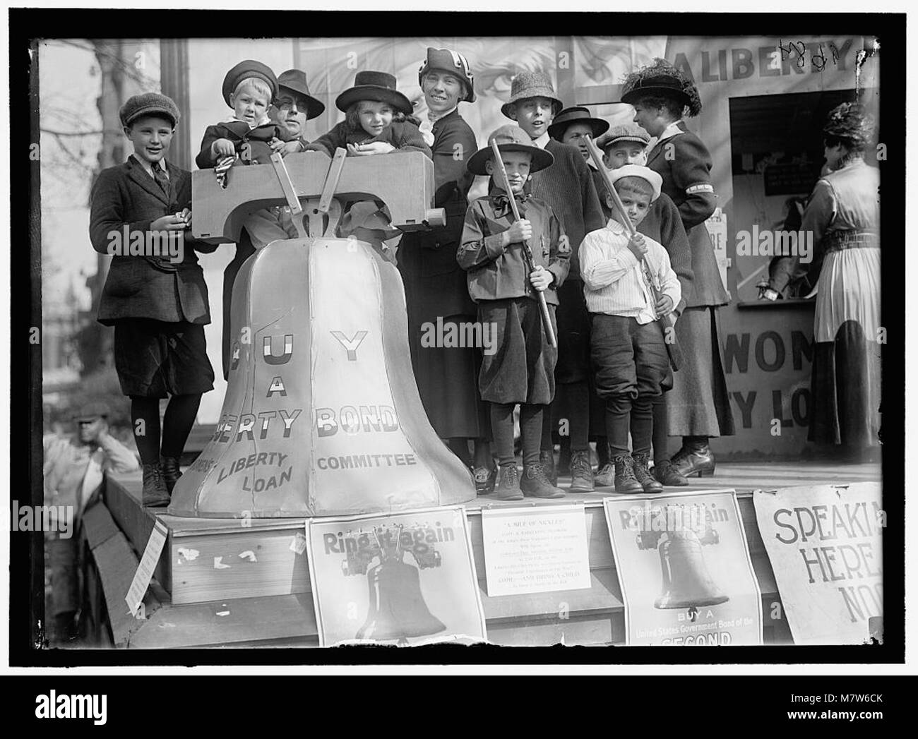 Replica of the liberty bell Black and White Stock Photos & Images Alamy