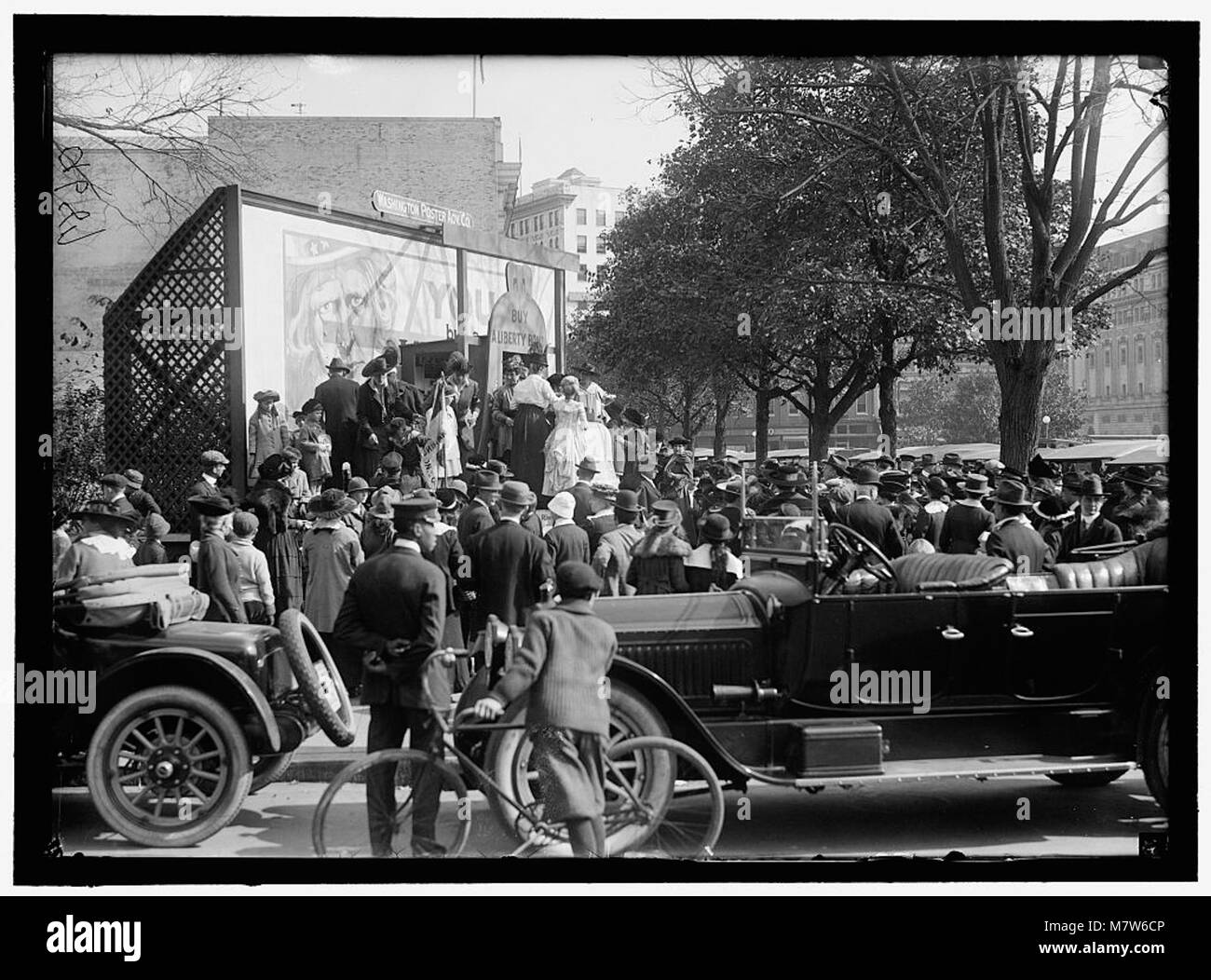 Replica of the liberty bell Black and White Stock Photos & Images Alamy