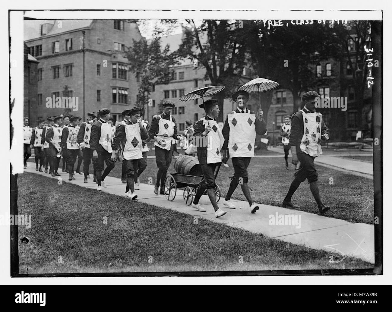 Graduation history hi-res stock photography and images - Alamy