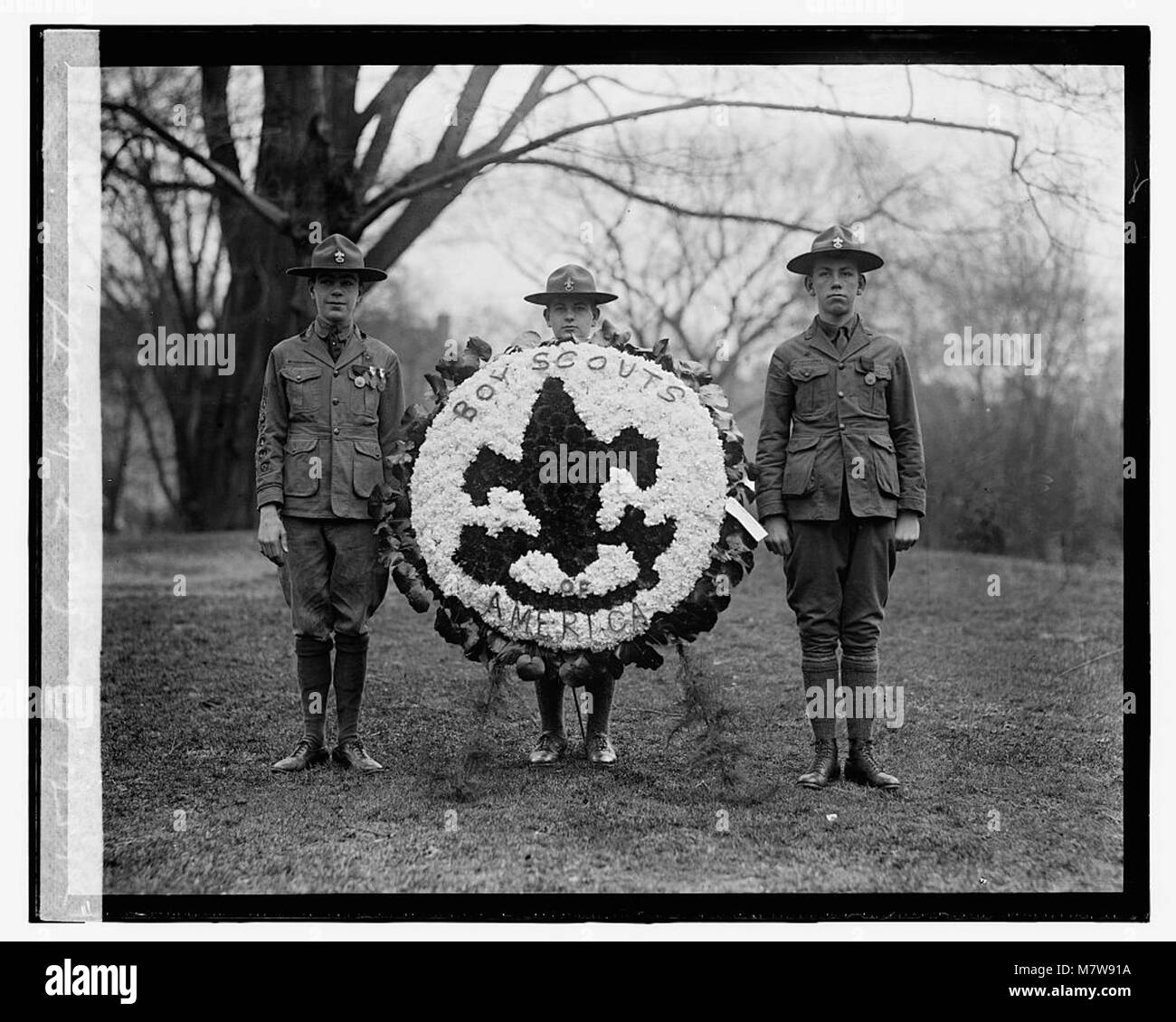 Boy Scout wreath LOC npcc.10388 Stock Photo Alamy