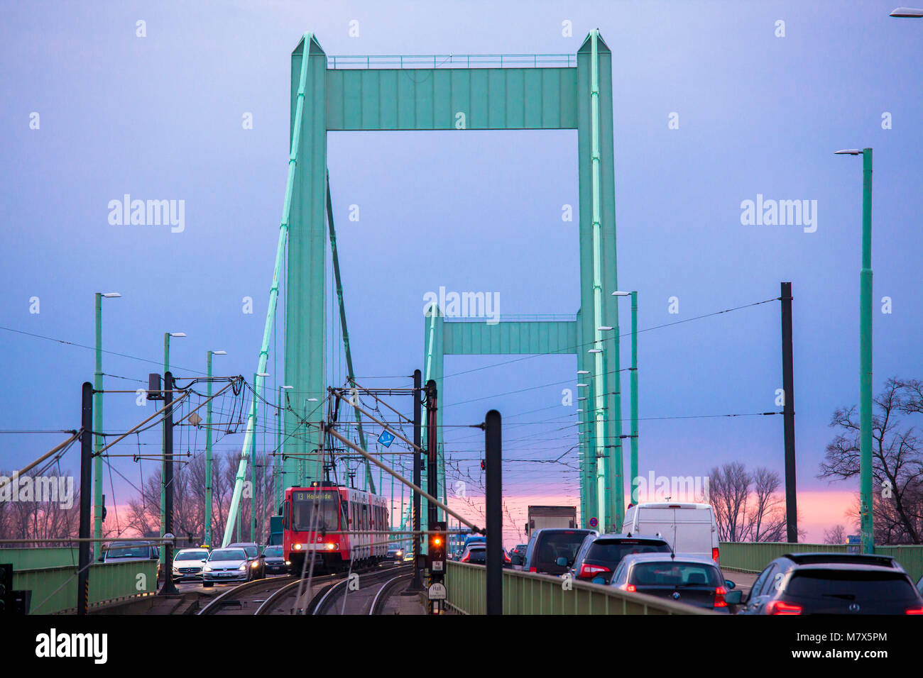 Germany, Cologne, the Muelheimer bridge across the river Rhine, view from the district Muelheim.  Deutschland, Koeln, die Muelheimer Bruecke ueber den Stock Photo