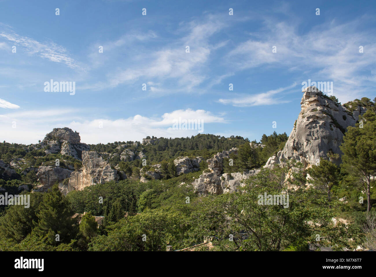 Les Baux-de-Provence (southern France): chaine des Alpilles, small range of low mountains Stock Photo