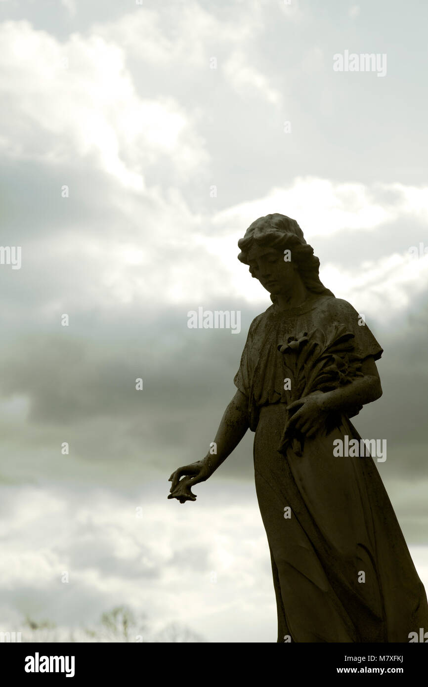 Female Graveyard Statue Stock Photo Alamy