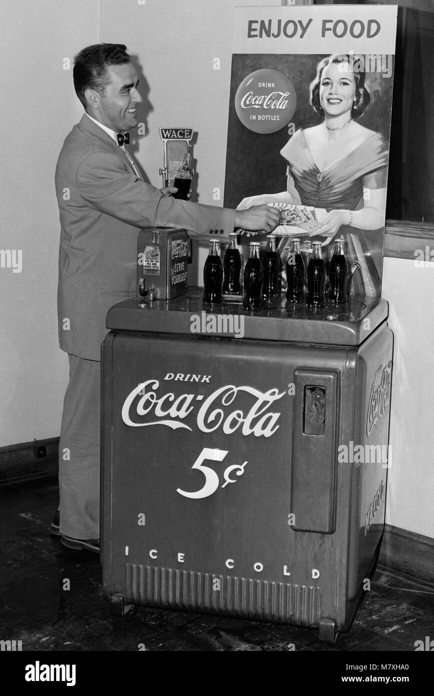1940s usa coca cola hi-res stock photography and images - Alamy