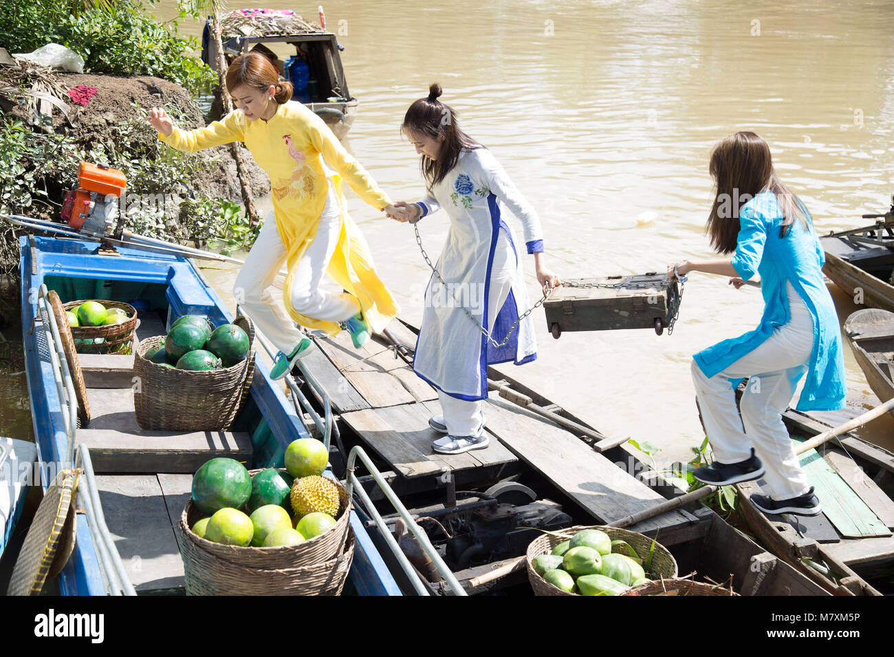 Gui Mi 2 GIRLS VS GANGSTERS, (aka GUIMI 2), from left: Ivy Yi-Han Chen, Fiona ...