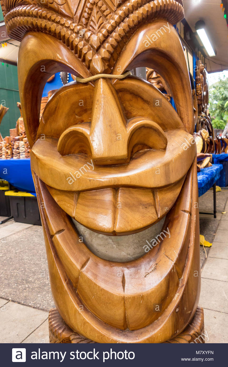 Tiki Statues High Resolution Stock Photography and Images Alamy