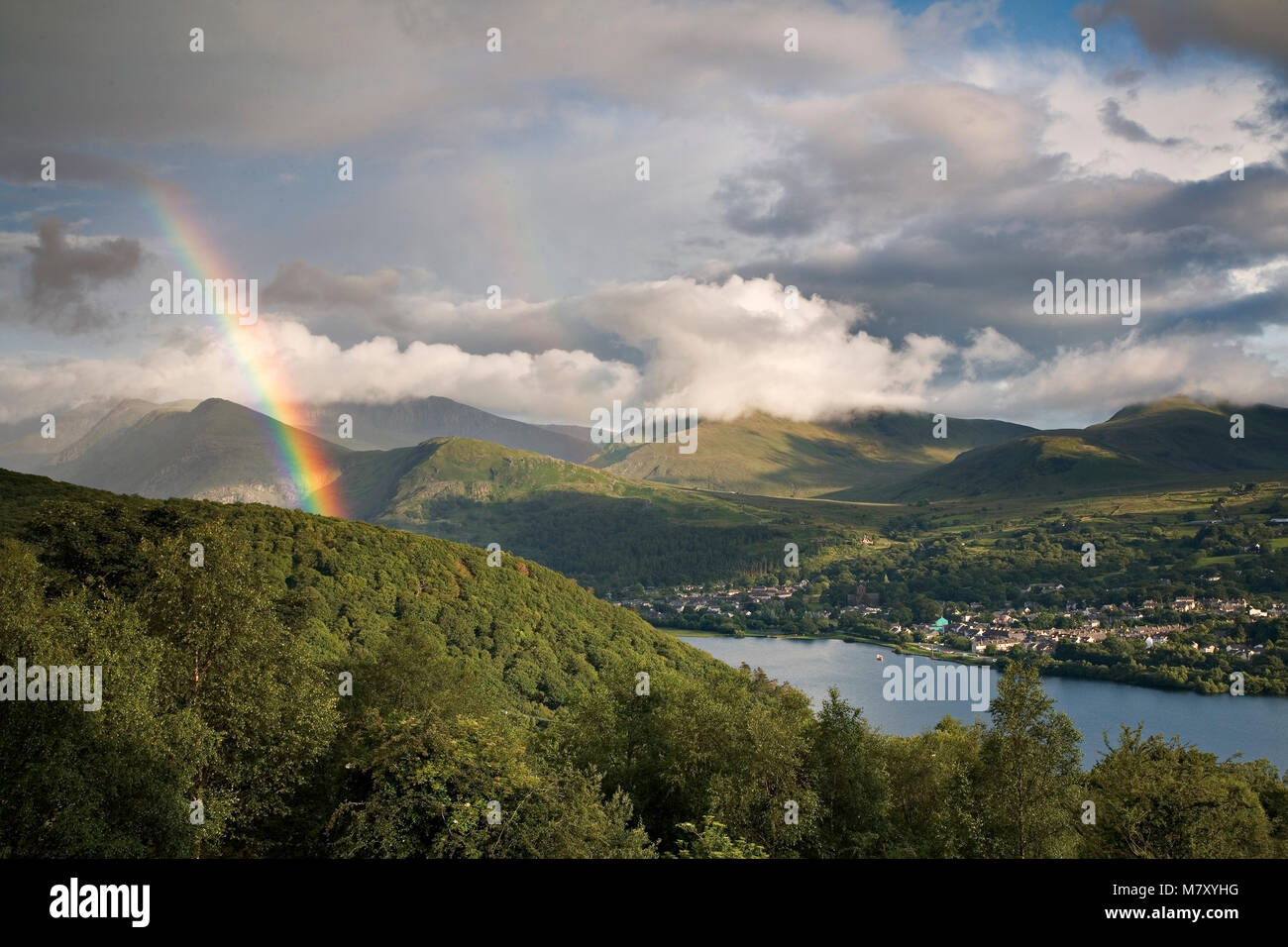 Rainbow over Llyn Padarn and Llanberis, Snowdonia, Wales Stock Photo