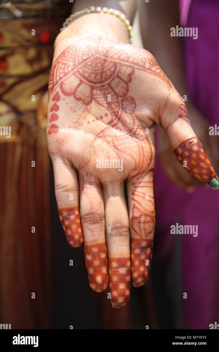 Henna Hand Decorations Stock Photos & Henna Hand 