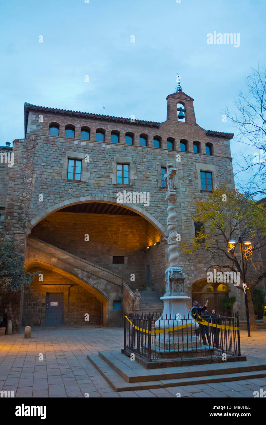 Jardins de Rubio i Lluch, garden with La Capella museum and national library of Catalonia, El Raval, Barcelona, Catalonia, Spain Stock Photo