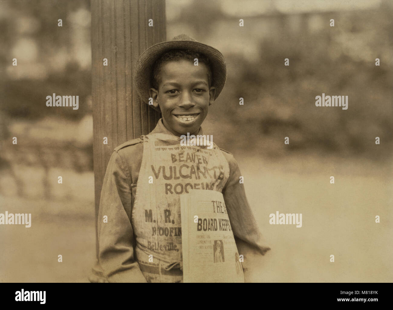 1920s newsboy hi res stock photography and images Alamy