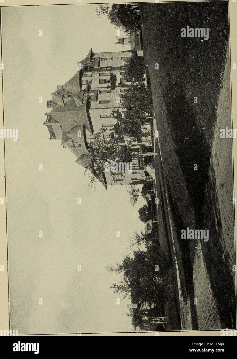 The 1906 catalog bulletin from the University of Rhode Island provides