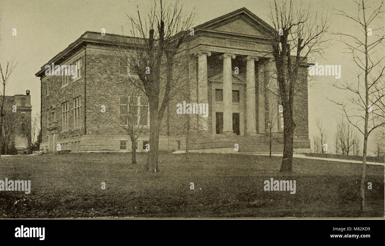 This 1904 catalog lists the programs, courses, and academic offerings