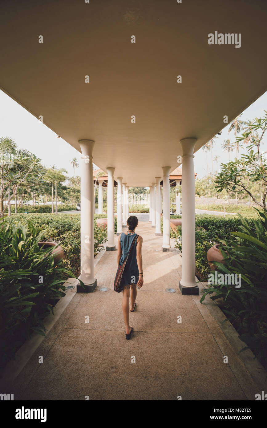 Girl backpacker hi-res stock photography and images - Alamy