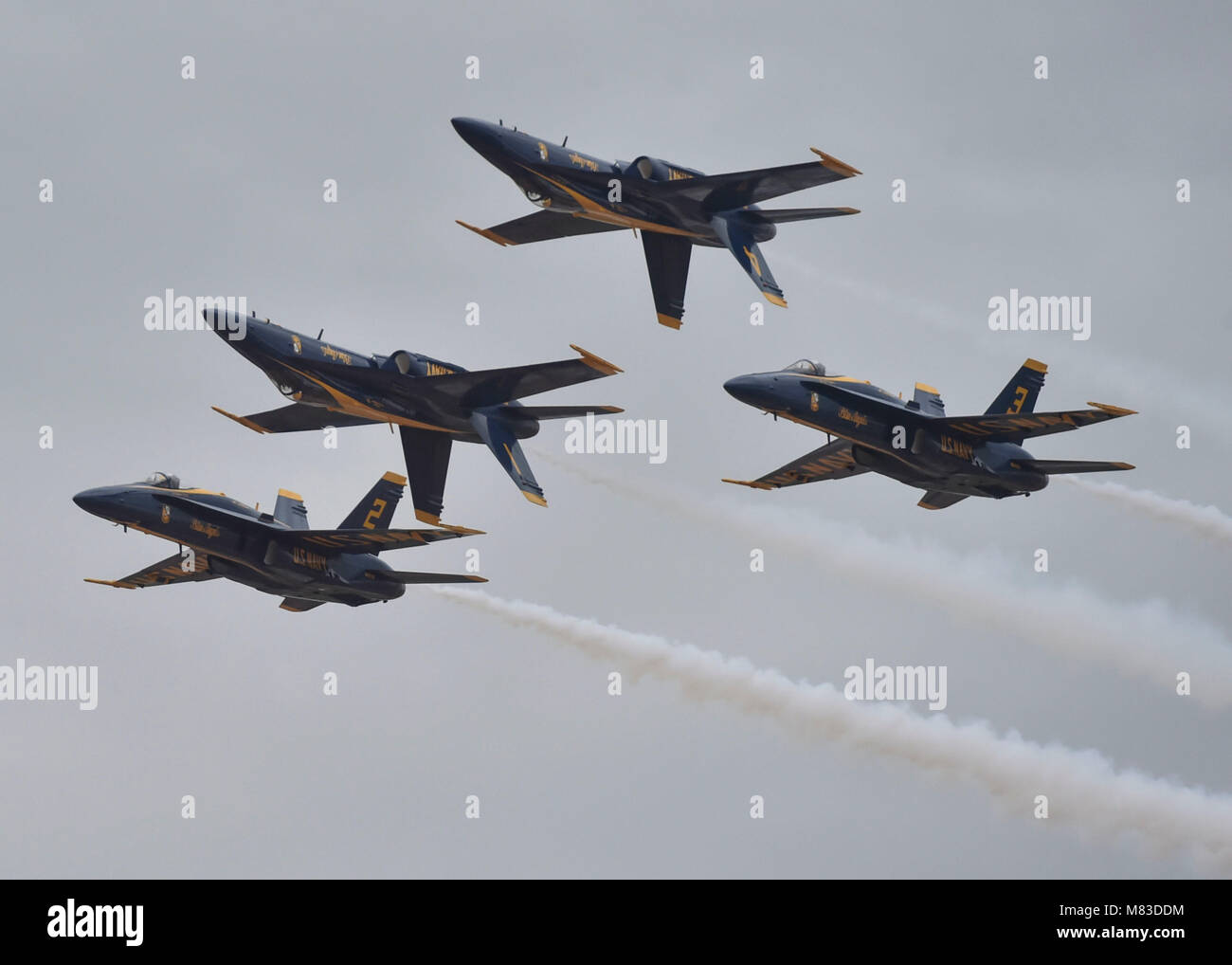 180310-N-ZC358-143  NAF EL CENTRO, Calif. (March 10, 2018) The Blue Angels Diamond performs the Double Farvel during the NAF El Centro 2018 Air Show. The Blue Angels are scheduled to perform more than 60 demonstrations at more than 30 locations across the U.S. in 2018. (U.S. Navy photo by Mass Communication Specialist 2nd Class Jess Gray/Released) Stock Photo