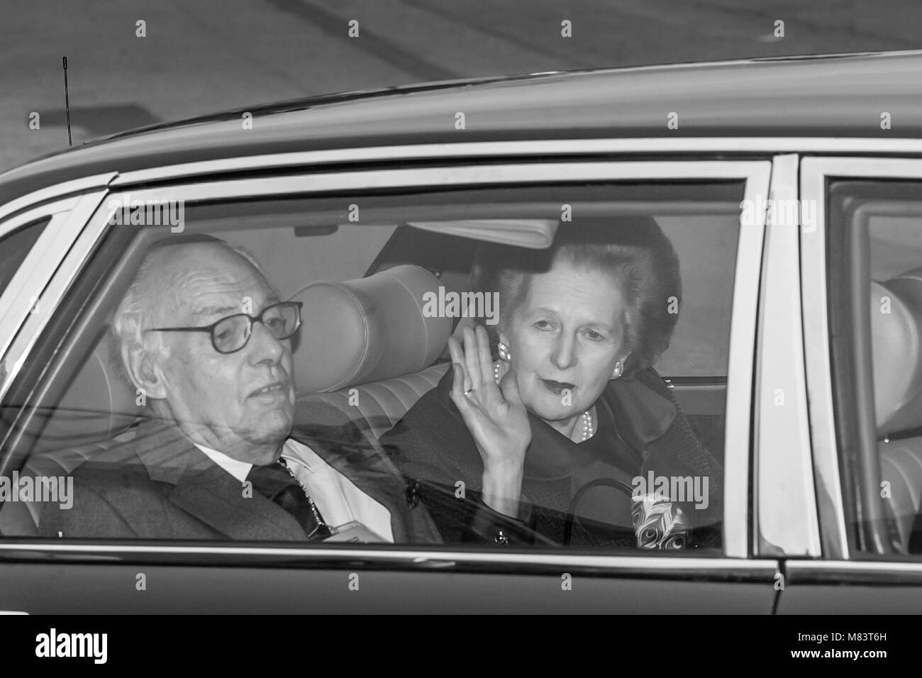 Margaret Thatcher, Photographed at the Tory Party Conference in 2000 with husband Dennis Stock Photo