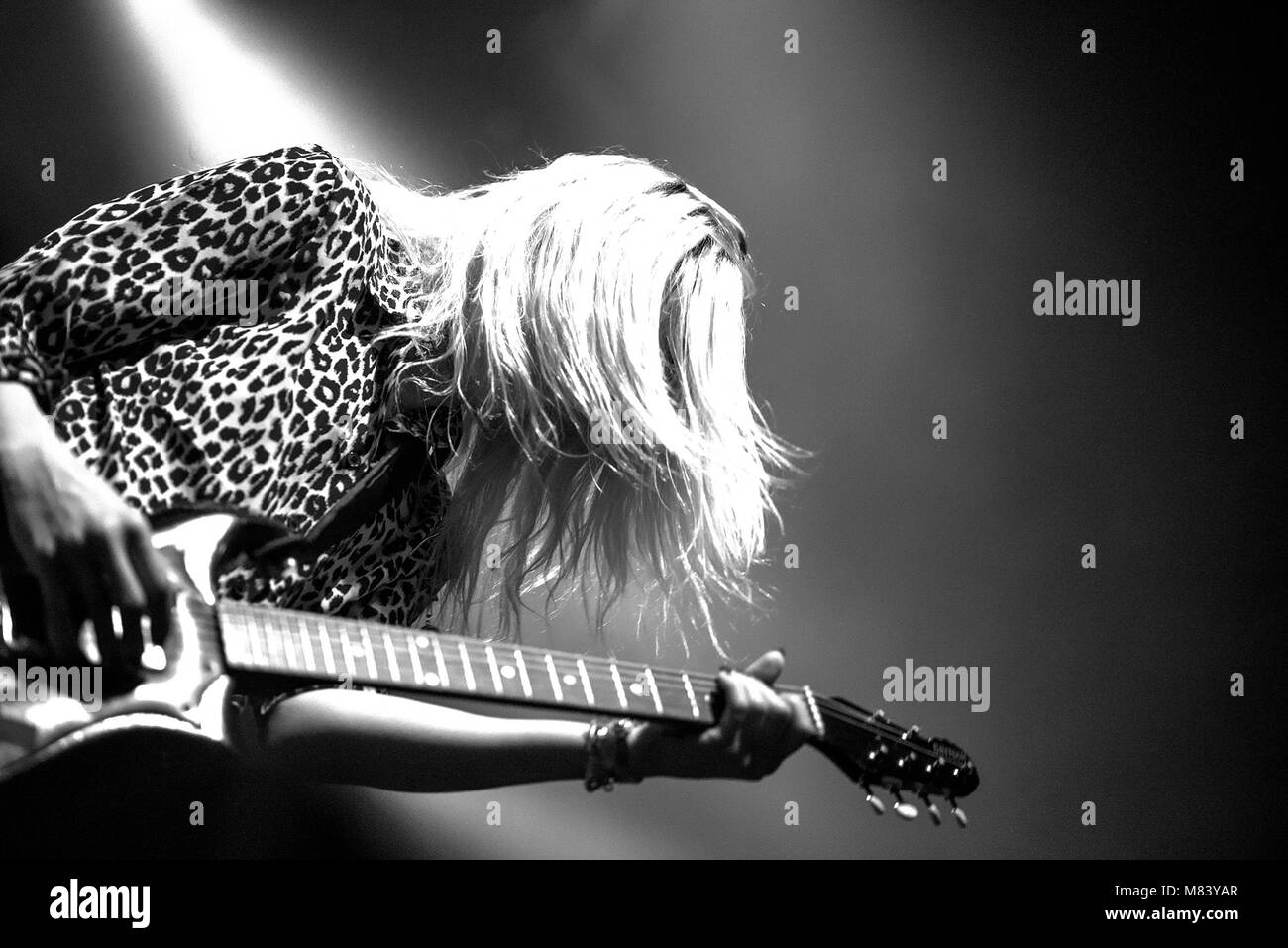 The Kills at The Albert Hall Stock Photo Alamy