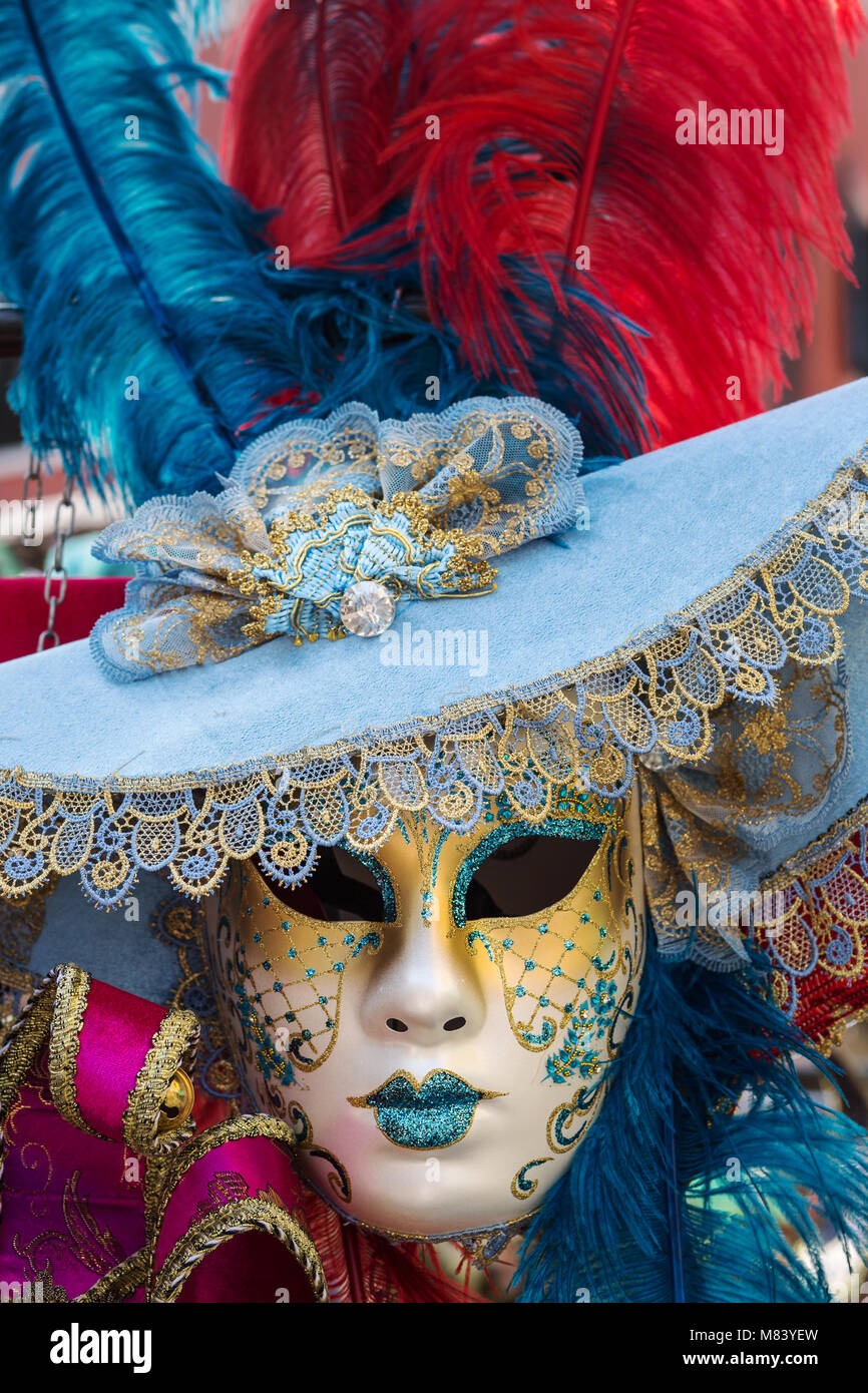 Feathered masks hi-res stock photography and images - Alamy