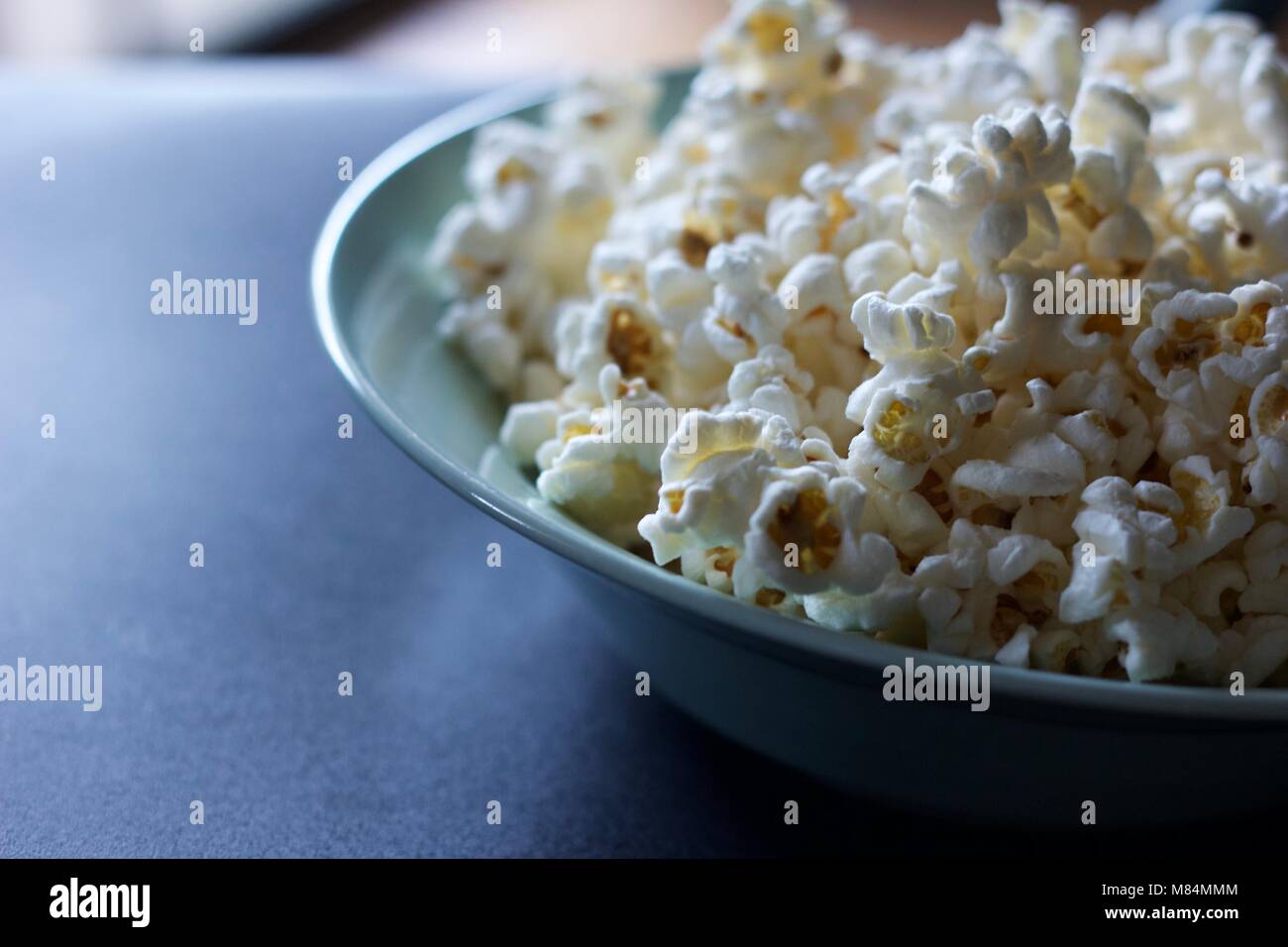 Popcorn cooking hi-res stock photography and images - Alamy