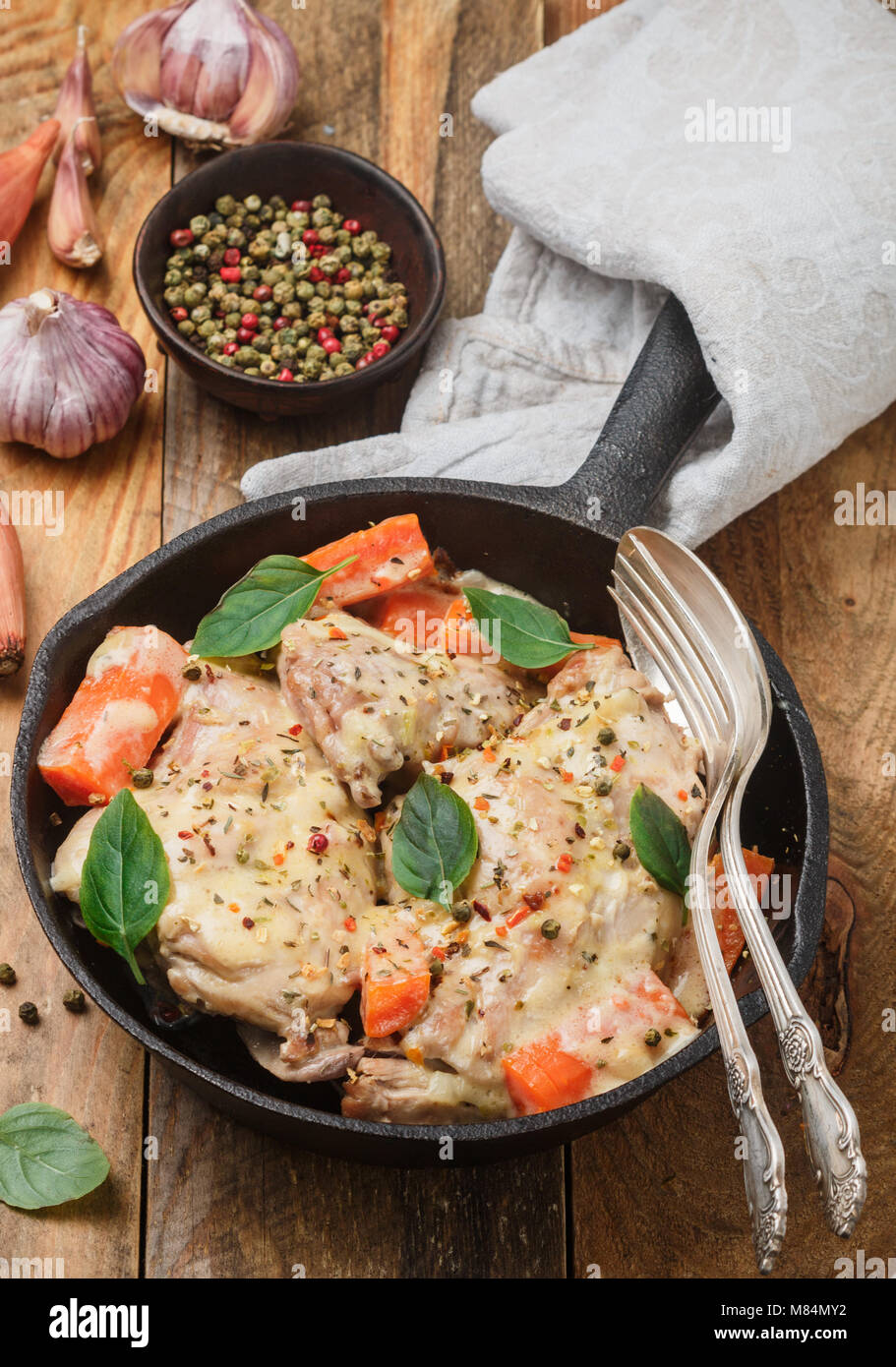 Skillet Rabbit Traditional Rabbit Stew High Resolution Stock Photography and Images ...