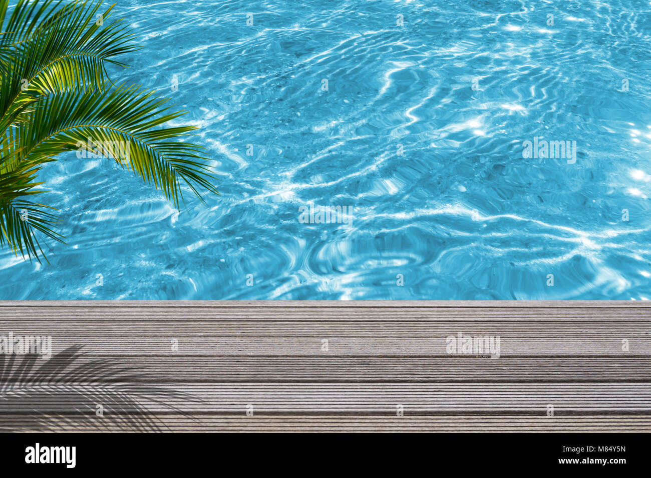 sun reflections in water surface Stock Photo - Alamy