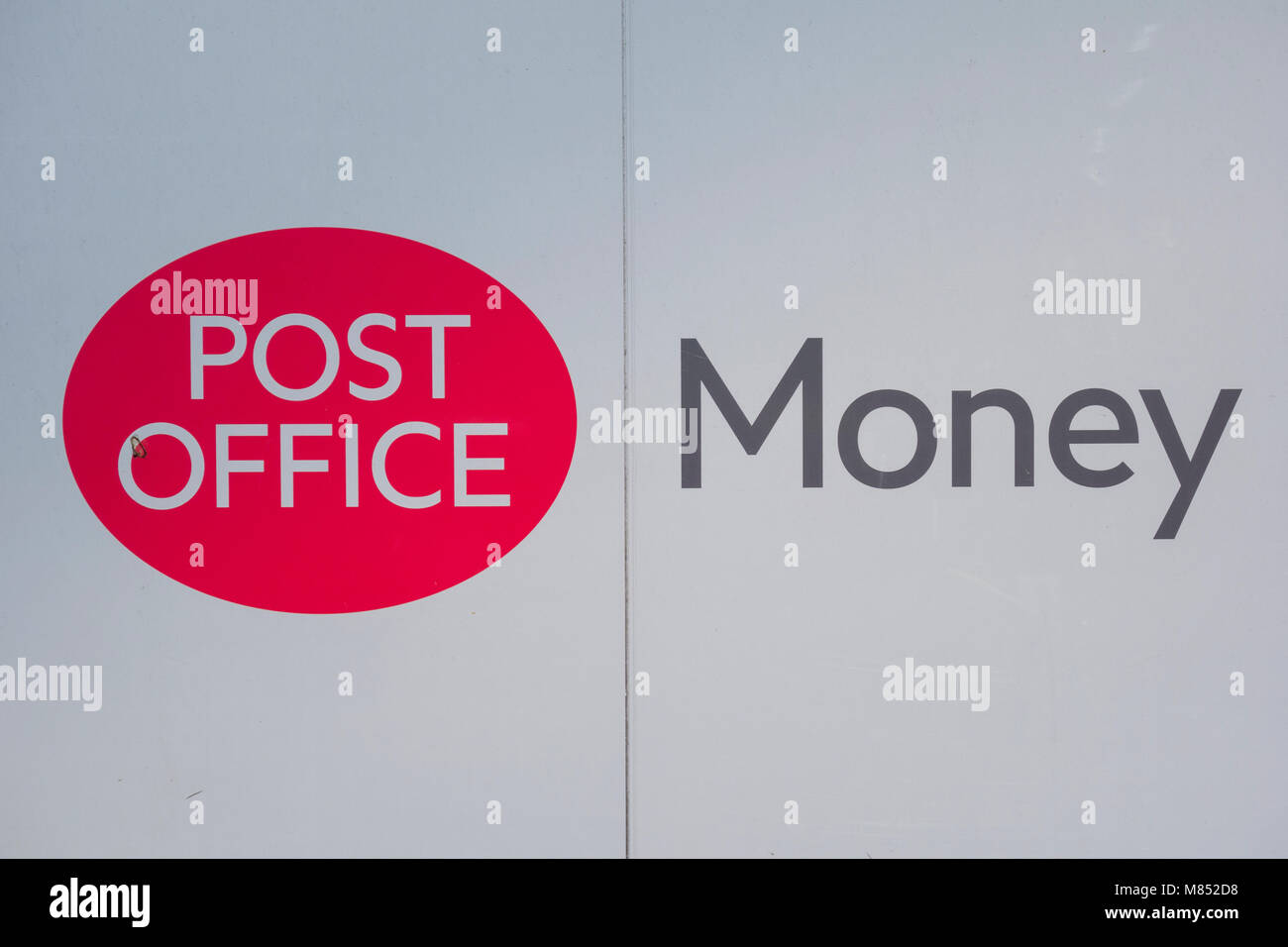 Post Office Money at Kensington Post Office, Kensington, London, UK