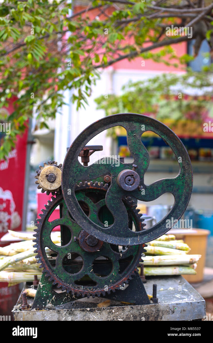 Kerala street juice maker Stock Photo Alamy