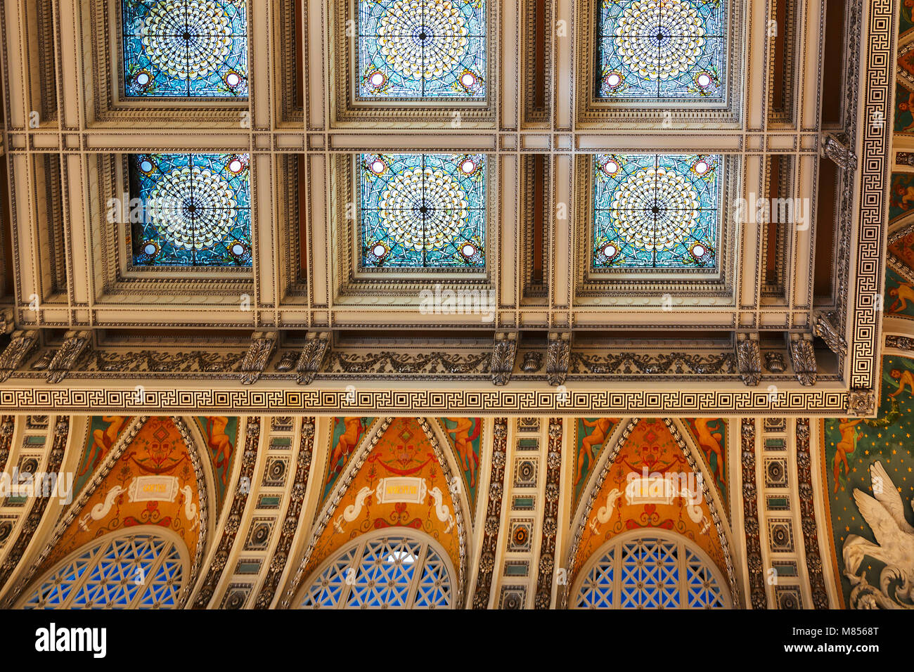 Washington D.C., USA, october 2016: decorated ceiling inside the great hall of the library of congress in Washington D.C., USA Stock Photo
