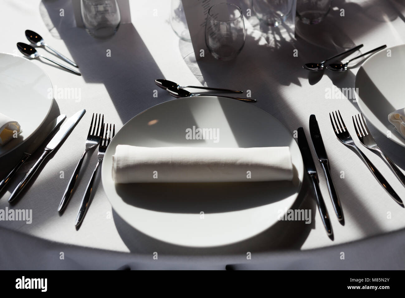 Table of food restaurant hi-res stock photography and images - Alamy