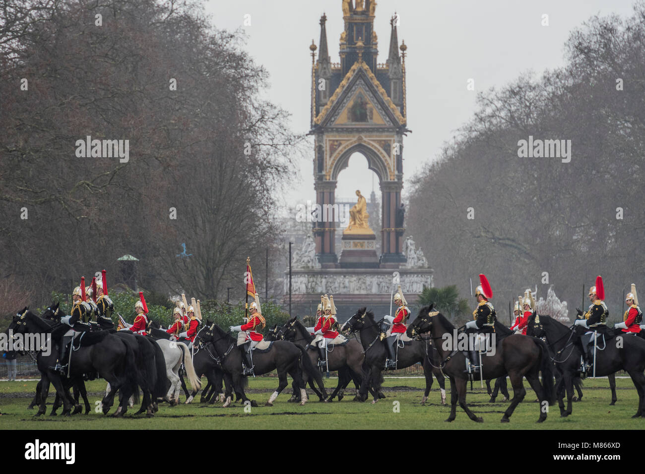 London, UK. 15th March, 2018. The Household Cavalry Mounted Regiment, the Queen’s mounted bodyguard parade in Hyde Park to prove their readiness to conduct state ceremonial duties for the year.  Their annual inspection was carried out by Major General Ben Bathurst the General Officer Commanding the Household Division. Credit: Guy Bell/Alamy Live News Stock Photo