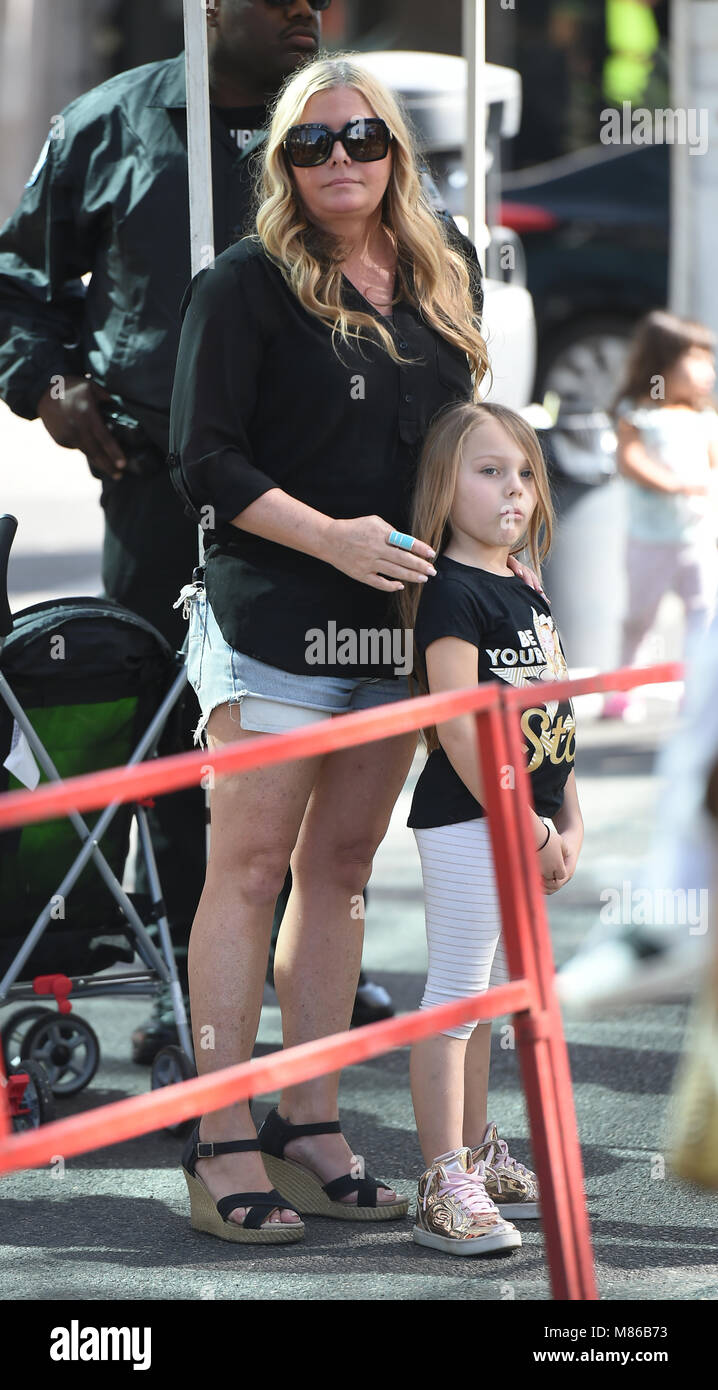Paparazzi Nicole Eggert nude photos 2019 Paparazzi Nicole Eggert nude photos 2019
