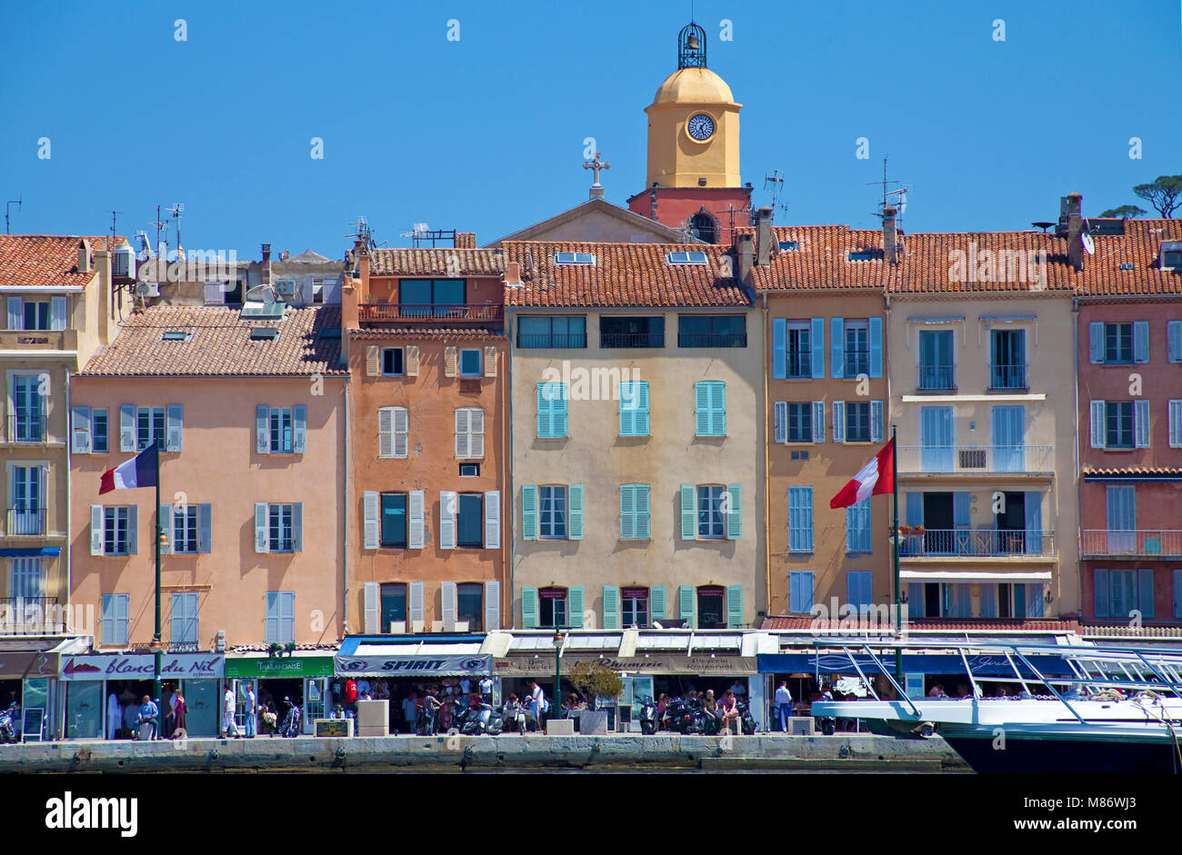 Strolling promenade at harbour of Saint-Tropez, french riviera, South ...