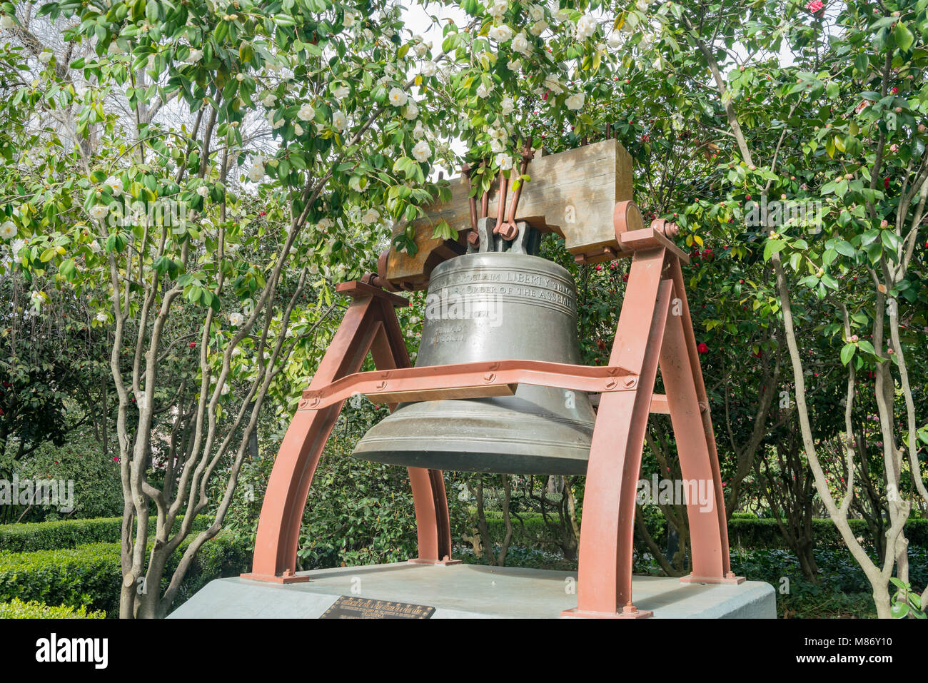 Historical France gift bronze bell at Sacramento State Capital Park Stock Photo